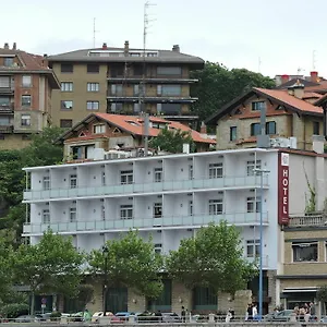 Petit Palace Tamarises 3* Guecho