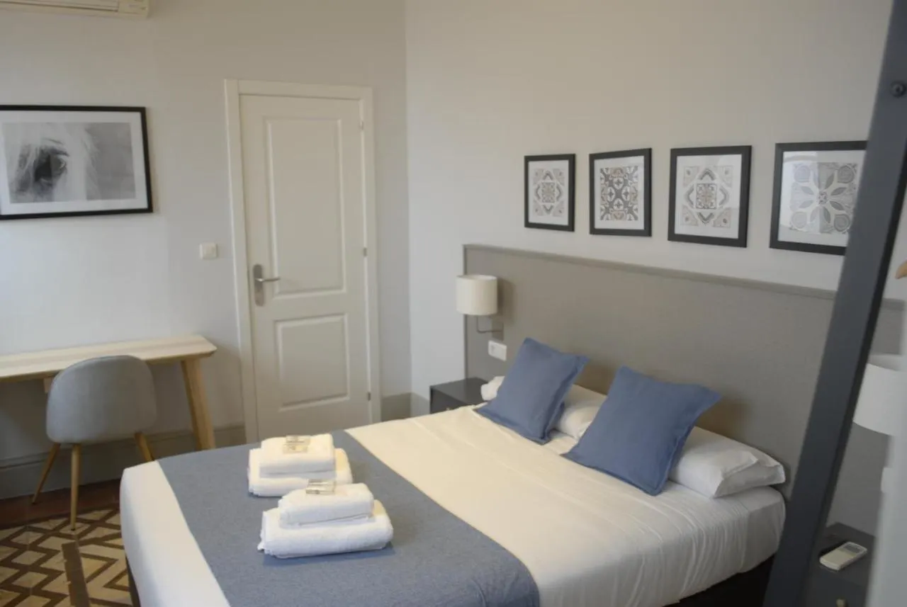 La Perla Granada Suites