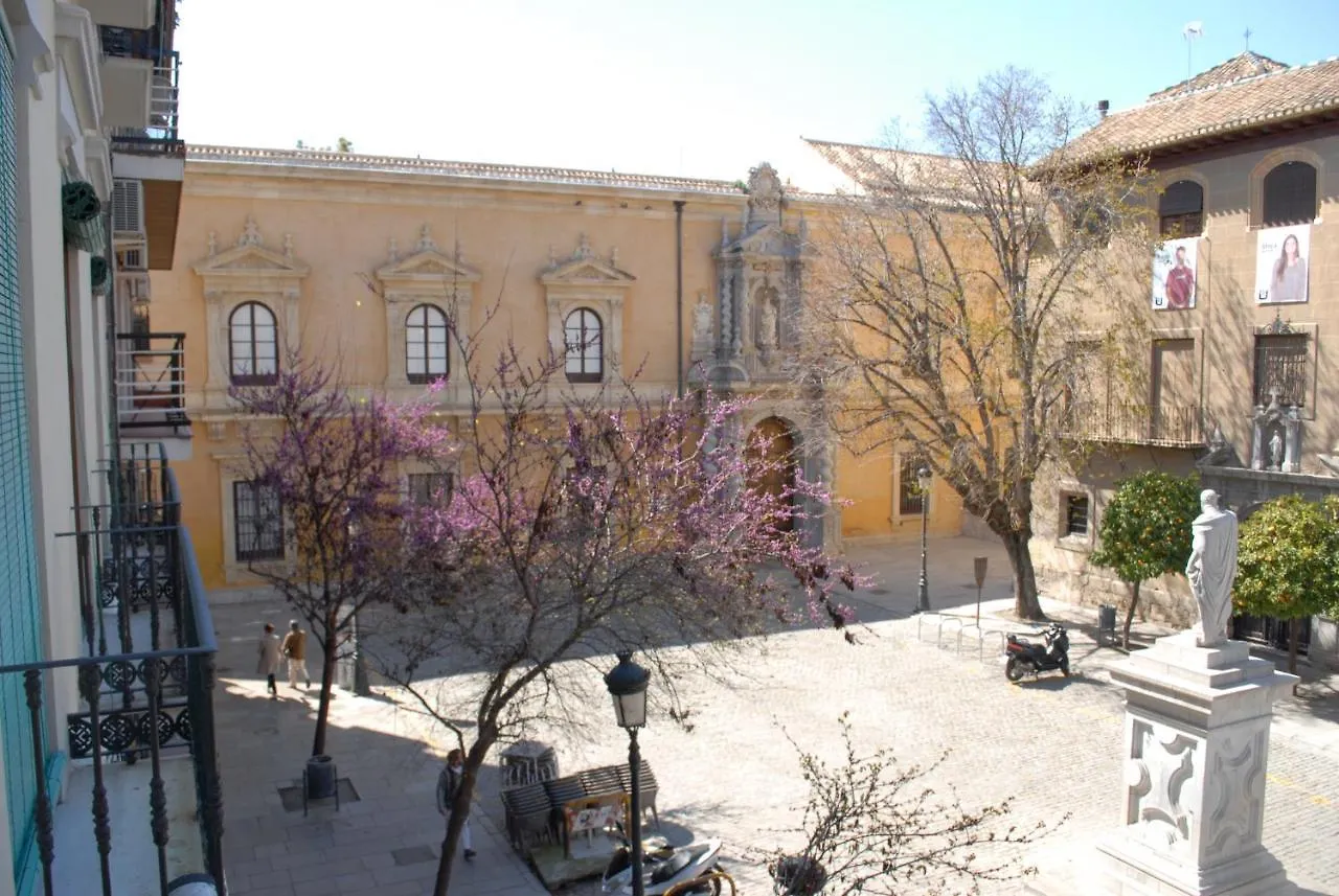 Guest house La Perla Granada Suites