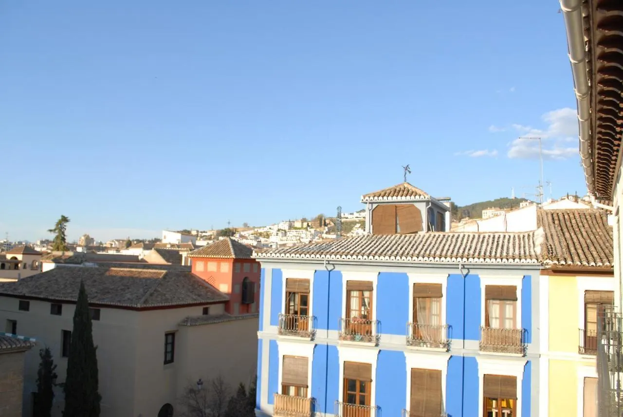 La Perla Granada Suites 2*,