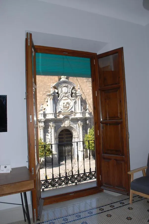 La Perla Granada Suites 2*,